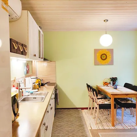 Vaeike-kuke Majutus Apartment Parnu